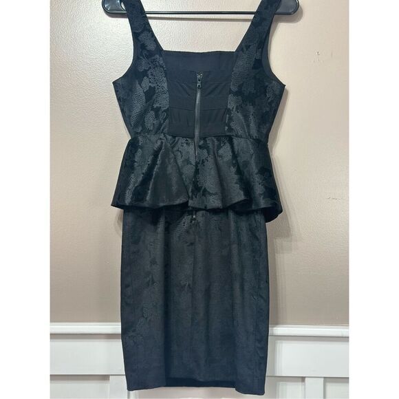 NWOT ALICE + OLIVIA Yodi Brocade Black Peplum Dress Women's Size 2 - Picture 10 of 11